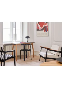 8000 Series Chair