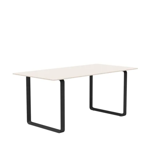 70/70 Table