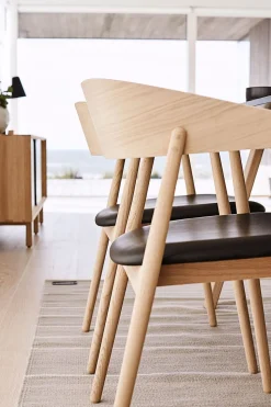 AC2 Chair / Padded Seat