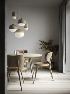 Accent Oval Lounge Table