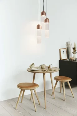 Accent Oval Lounge Table