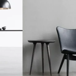 Accent Oval Lounge Table