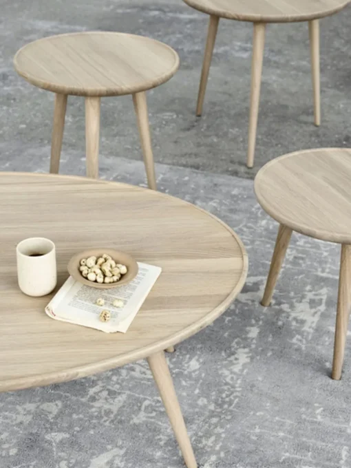 Accent Oval Lounge Table