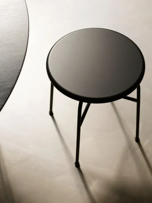 Afteroom / Stool