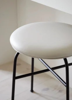 Afteroom / Stool