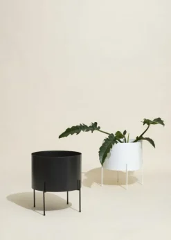 Airy Planter