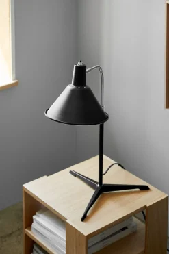 ARCON TABLE LAMP