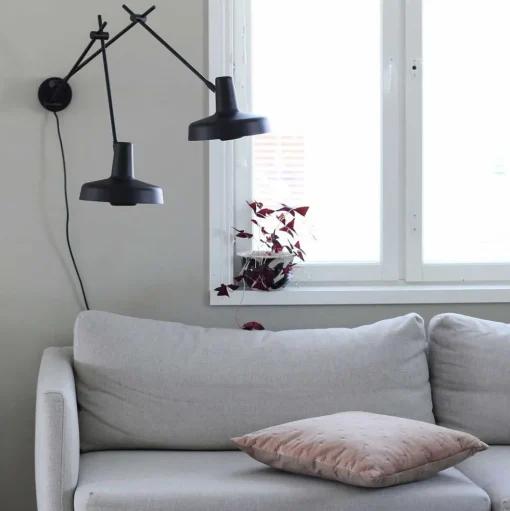Arigato wall lamp
