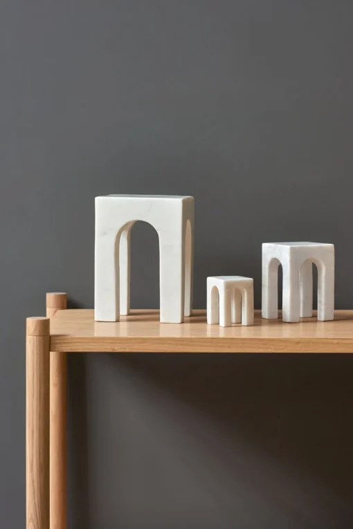 ARKIS Bookend