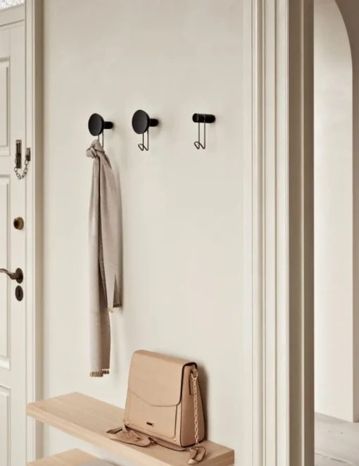 Around Wall Hanger