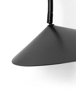 Arum Wall Lamp / Swivel