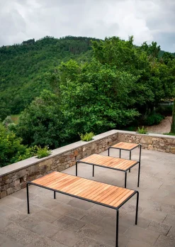 AVANTI Dining Table