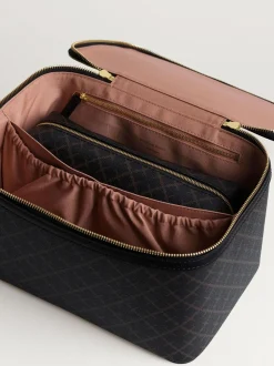 Bae Beauty Toilet Bag