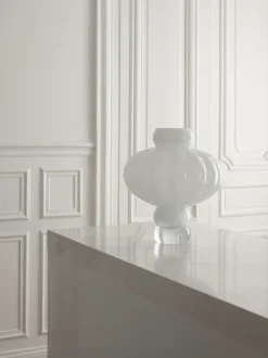 Balloon Vase 03