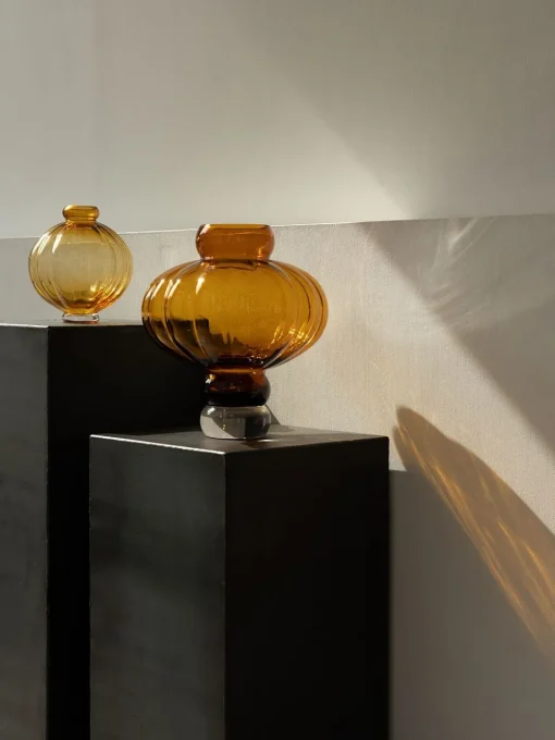 Balloon Vase 03