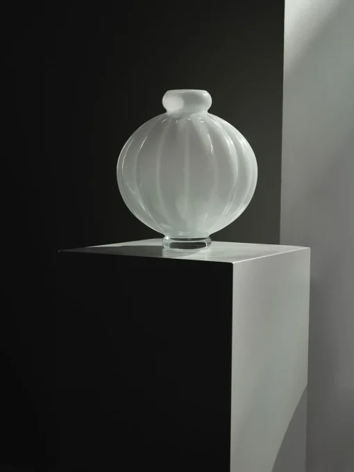 Balloon Vase 01