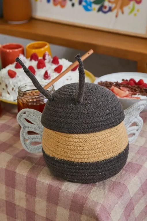 Basket Bee
