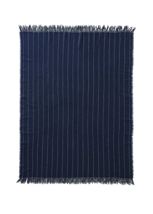 Battus Throw