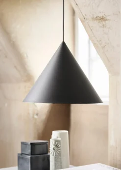 Benjamin Pendant
