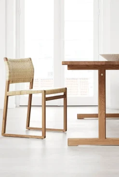 BM86 Mogensen Table 6286 by Børge Mogensen