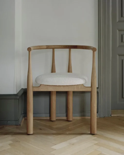 BUKOWSKI CHAIR