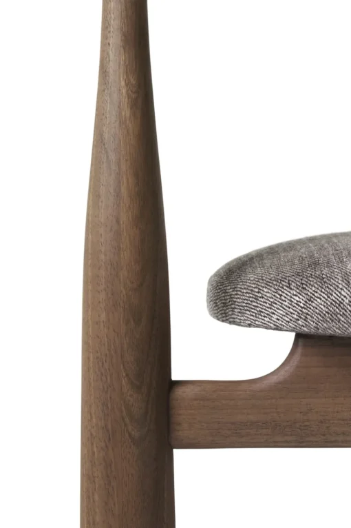 BUKOWSKI CHAIR