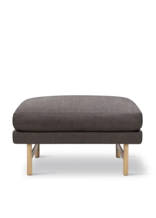 Calmo Ottoman 80 5620 by Hugo Passos