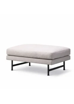 Calmo Ottoman 95 5650 by Hugo Passos