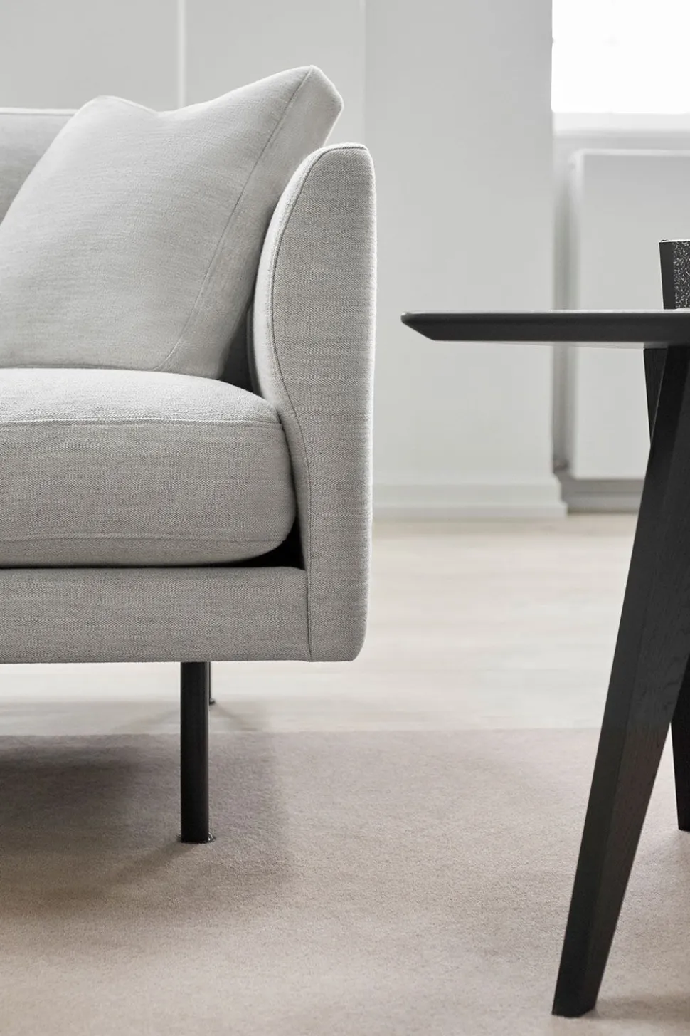 Calmo Sofa 80 5623 by Hugo Passos