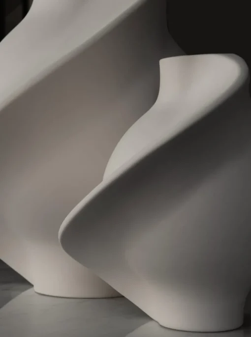 Caramic Pirout vase