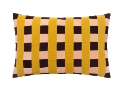 Carla Pillow