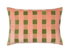 Carla Pillow