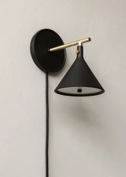 Cast Sconce Wall Lamp