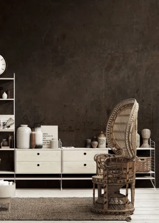Chest w/ Drawers