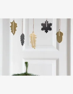 Christmas Hang on Acorn
