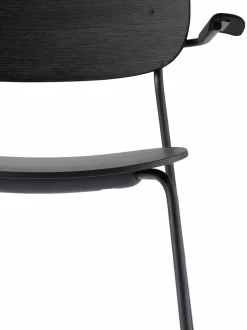 Co Chair w. Armrest / Black Base