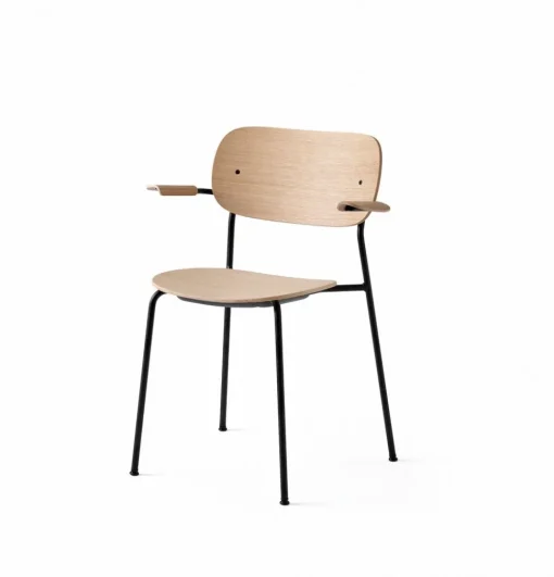 Co Chair w. Armrest / Black Base