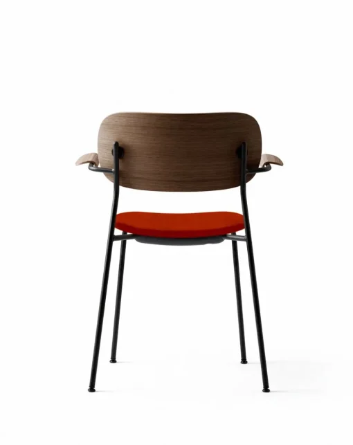 Co Chair w. Armrest / Black Base