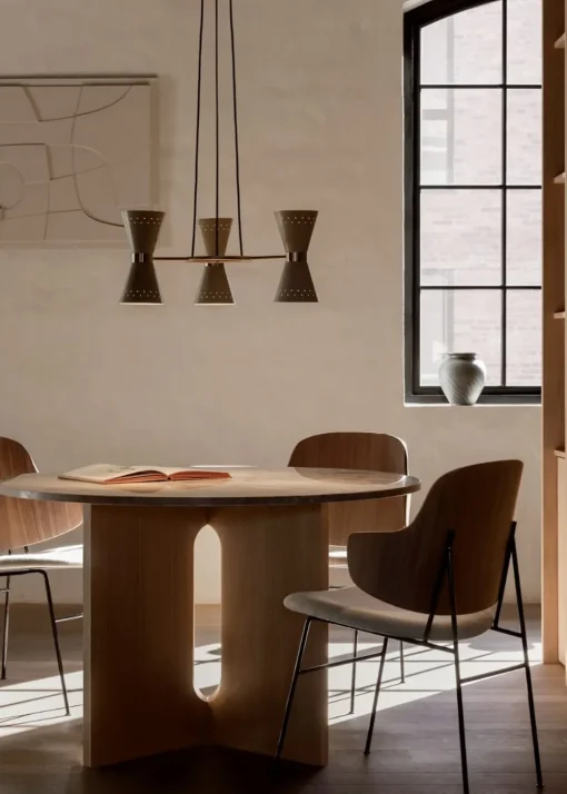 Collector, Chandelier 3