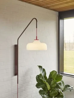 Current Wall Light