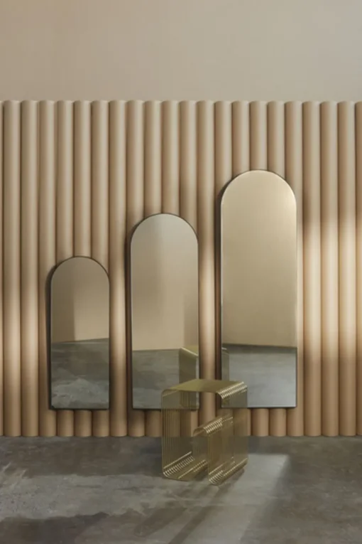 CURVA Stool and Shelf