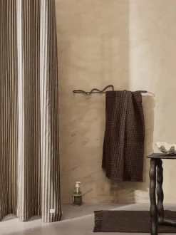 Curvature - Towel Hanger