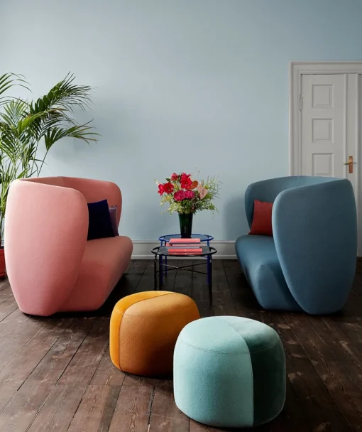 Dainty Pouf