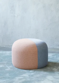 Dainty Pouf