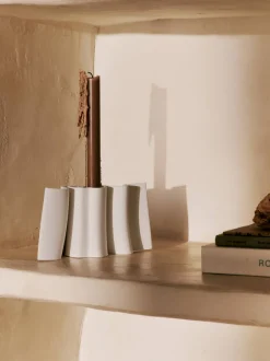 Dedali Candle Holder