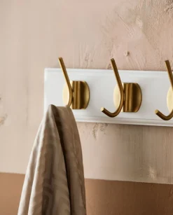 EDGY coat rack