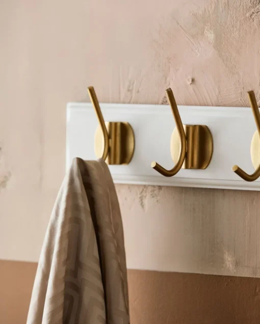 EDGY coat rack