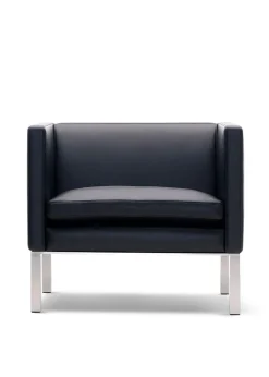 EJ50 Club Chair 5021 by Erik Jørgensen Studio