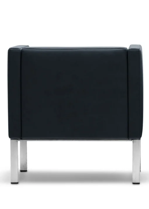 EJ50 Club Chair 5021 by Erik Jørgensen Studio