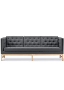 EJ315 Sofa 1523 by Erik Ole Jørgensen